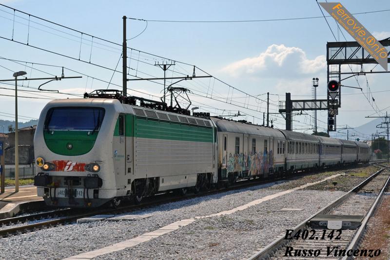 E.402.142 e 149 RFI - E.402B.142 - FotoFerrovie.Info