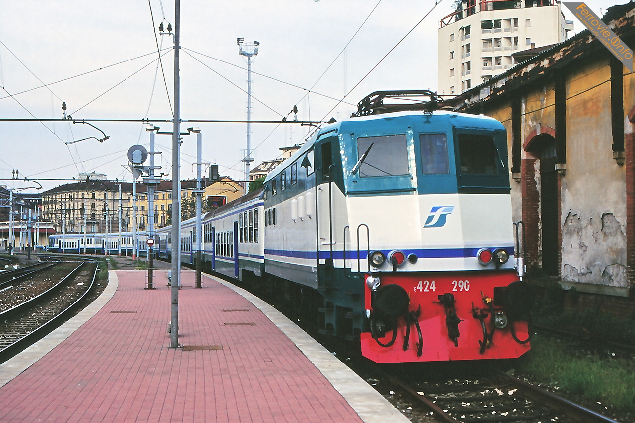 E.424 - Livrea XMPR - E.424.253 - FotoFerrovie.Info