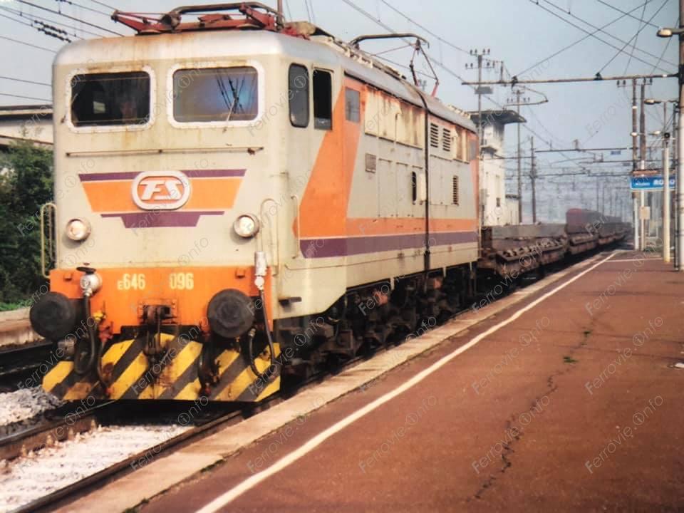 E.646 - Livrea MDVC - E.646.091 - FotoFerrovie.Info